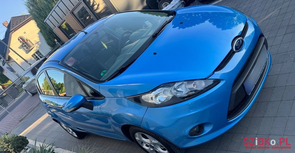 2010' Ford Fiesta 1.25 Titanium Eu5 photo #2