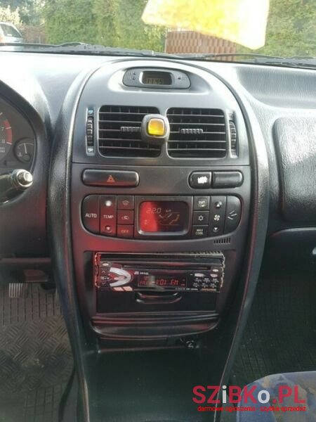 1997' Mitsubishi Carisma photo #4