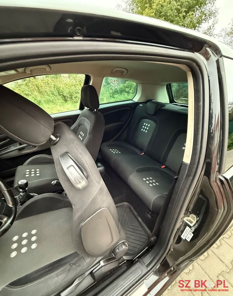2006' Fiat Punto 1.4 16V Dynamic photo #5