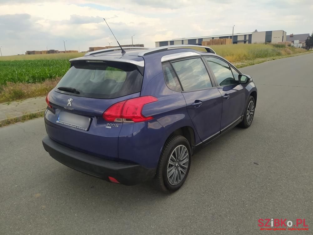 2015' Peugeot 2008 photo #5