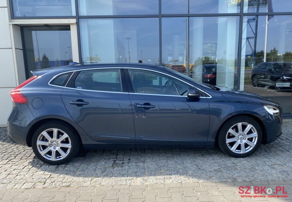 2018' Volvo V40 photo #5