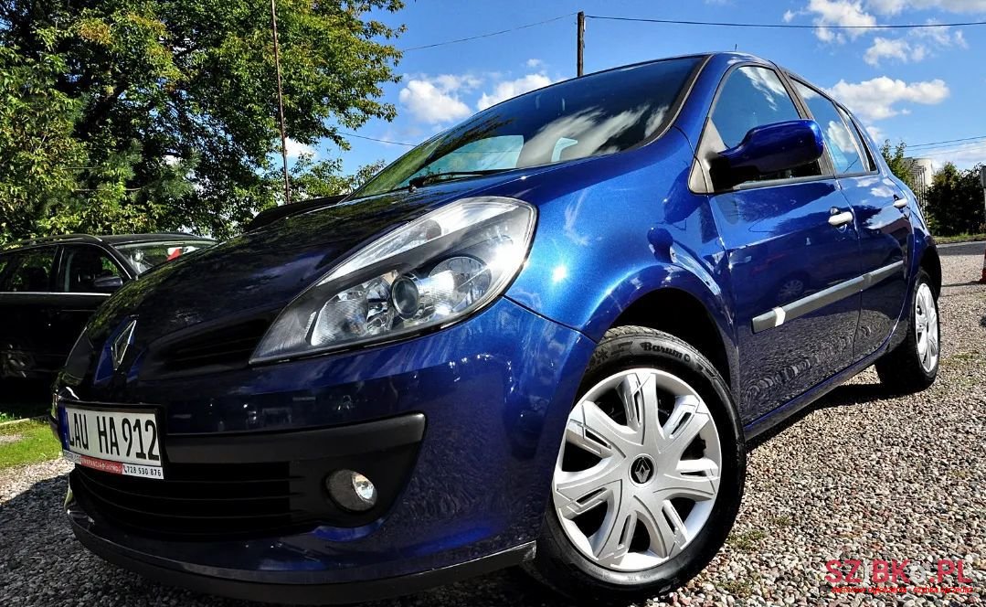 2006' Renault Clio photo #2