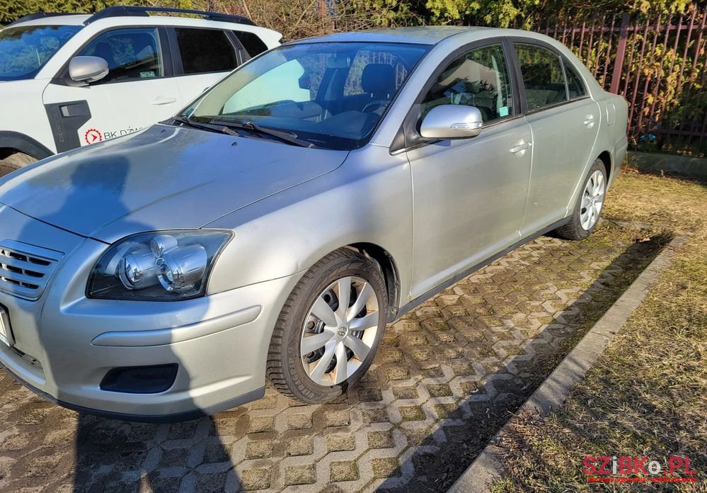 2007' Toyota Avensis photo #4