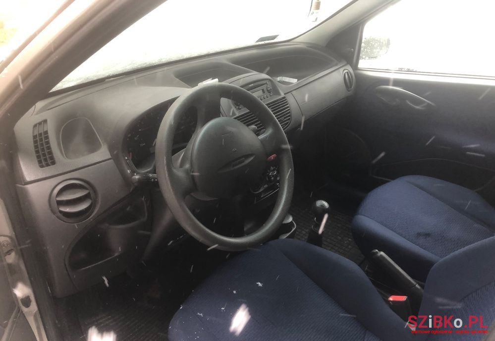 2002' Fiat Punto 1.2 16V Active photo #5