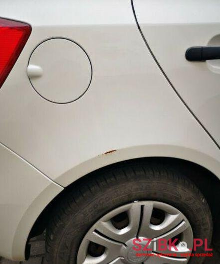 2010' Skoda Fabia photo #1