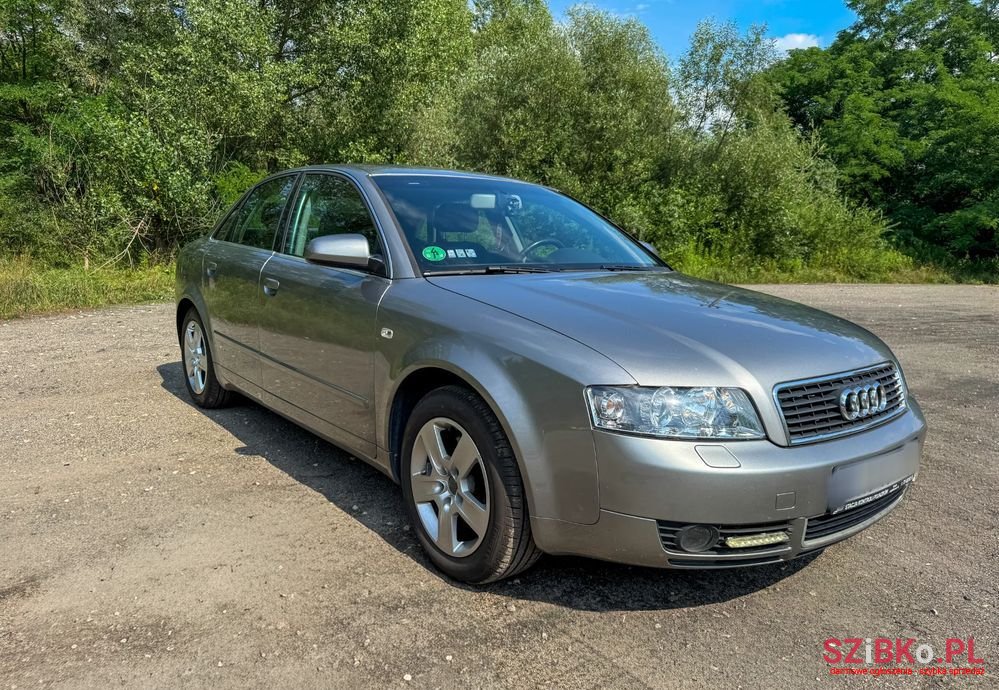 2003' Audi A4 Limousine photo #4