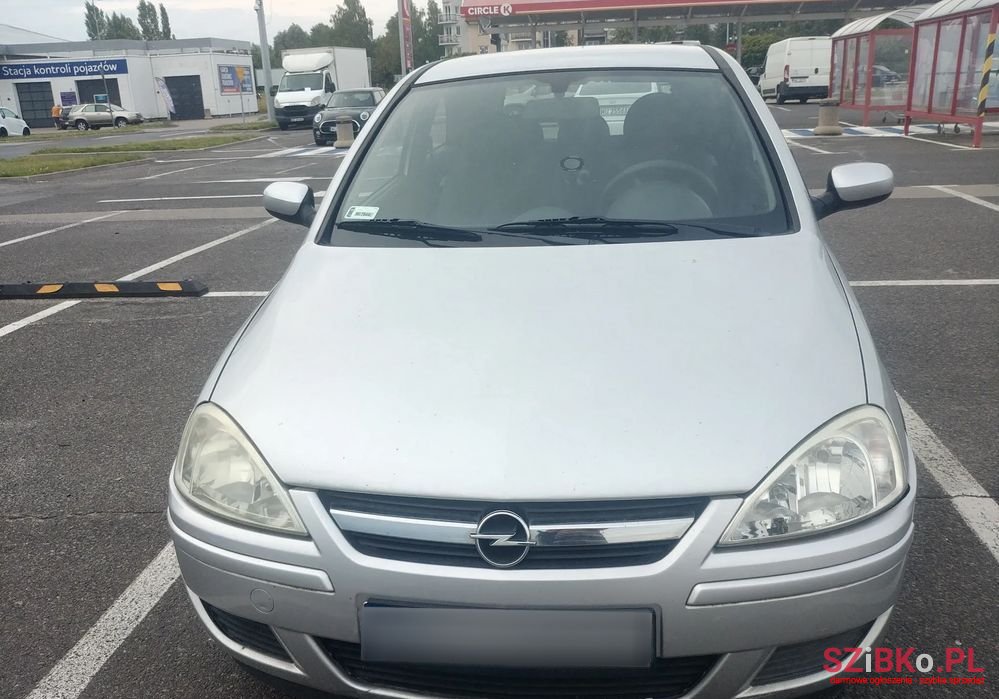 2003' Opel Corsa 1.2 16V Essentia photo #2