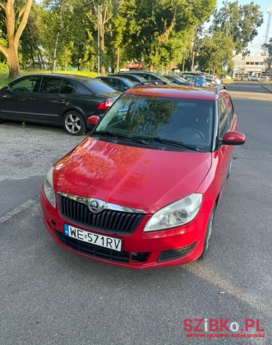 2013' Skoda Fabia photo #2