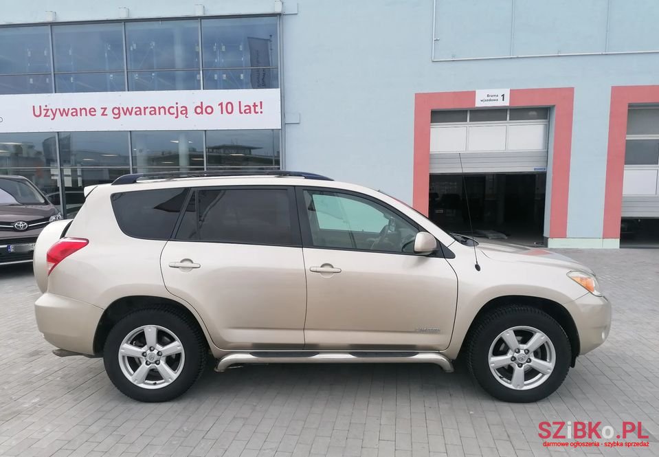 2007' Toyota RAV4 photo #4