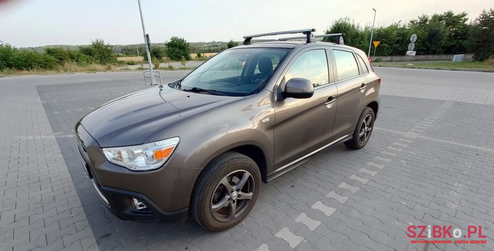 2010' Mitsubishi ASX photo #5