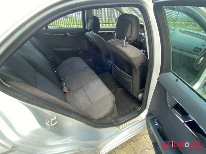 2007' Mercedes-Benz Klasa C photo #2