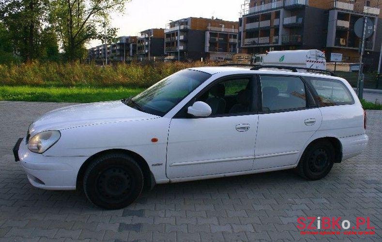 2000' Daewoo Nubira photo #1