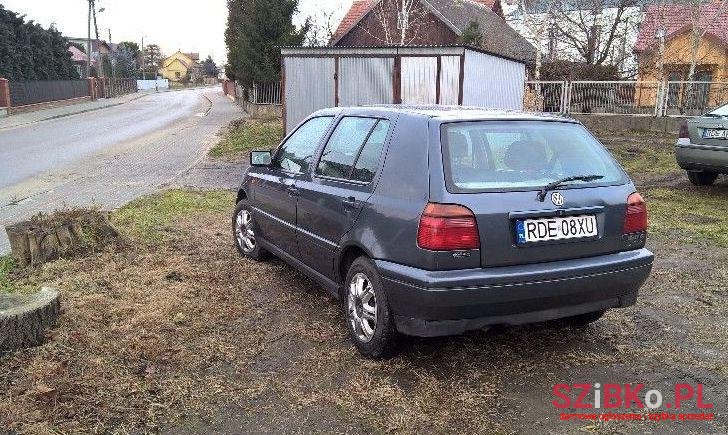 1995' Volkswagen Golf photo #1