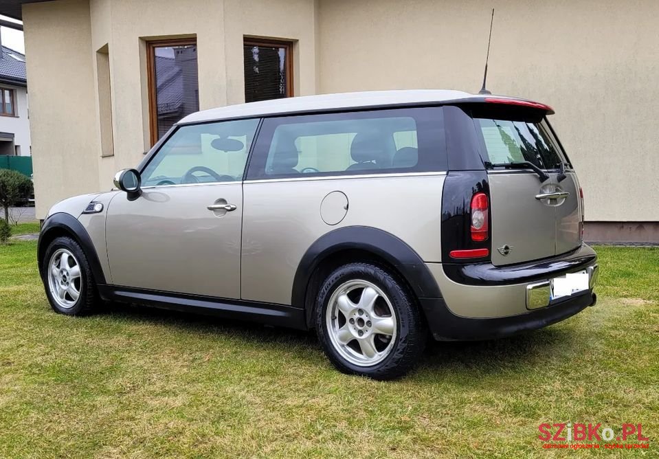 2011' MINI Clubman photo #3