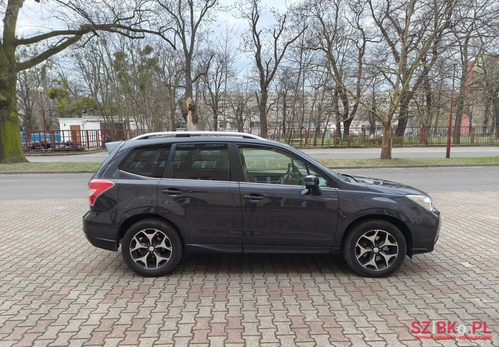 2015' Subaru Forester photo #5