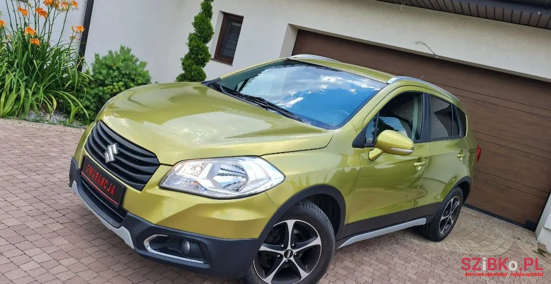 2013' Suzuki Sx4 S-Cross photo #1