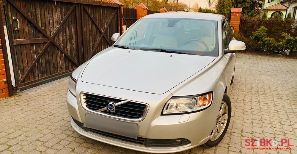 2010' Volvo S40 photo #1