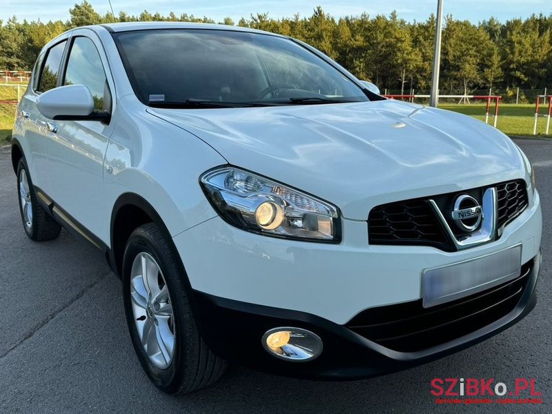 2011' Nissan Qashqai 2.0 Tekna Premium photo #6