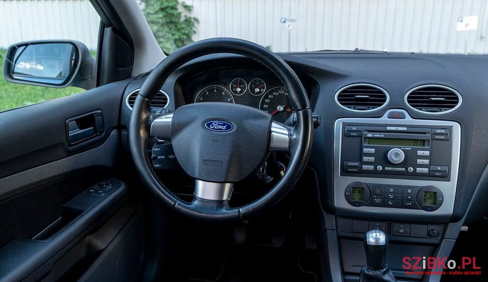 2005' Ford Focus photo #6
