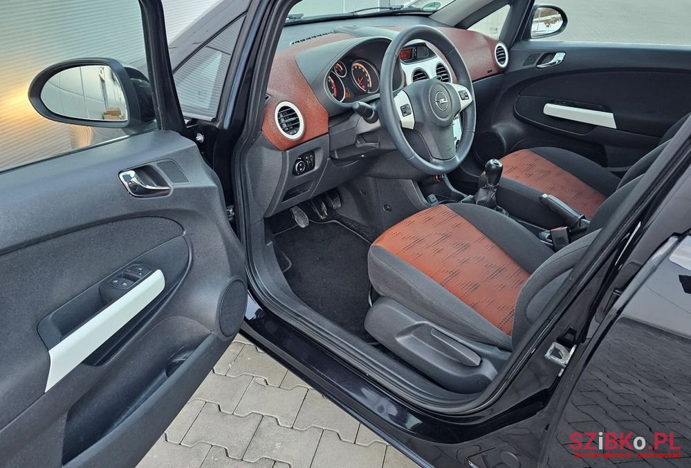 2012' Opel Corsa photo #5