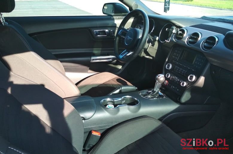 2015' Ford Mustang photo #6