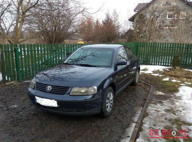 1998' Volkswagen Passat photo #1