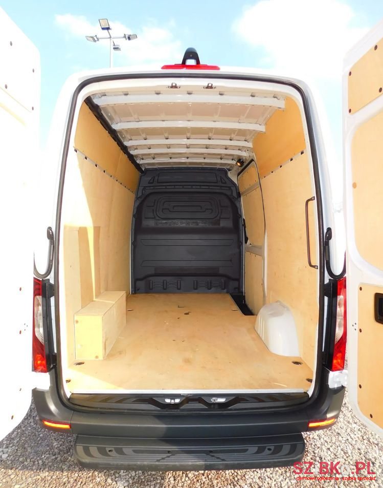 2022' Mercedes-Benz Sprinter photo #3