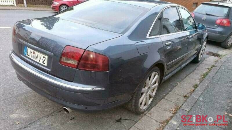 2005' Audi A8 photo #3