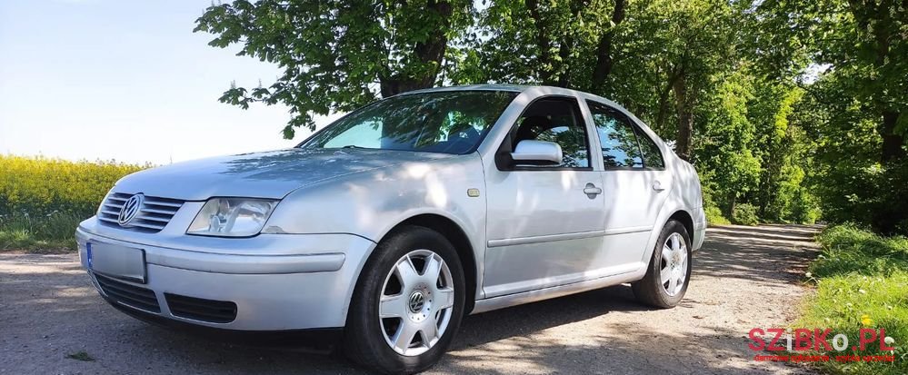 1999' Volkswagen Bora 1.6 photo #4