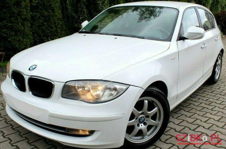 2011' BMW Seria 1 photo #1