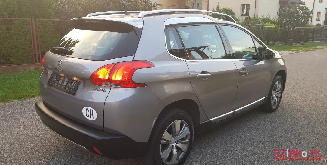 2014' Peugeot 2008 photo #5