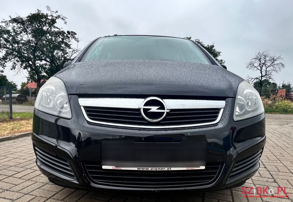 2008' Opel Zafira 1.6 16V Comfort photo #2
