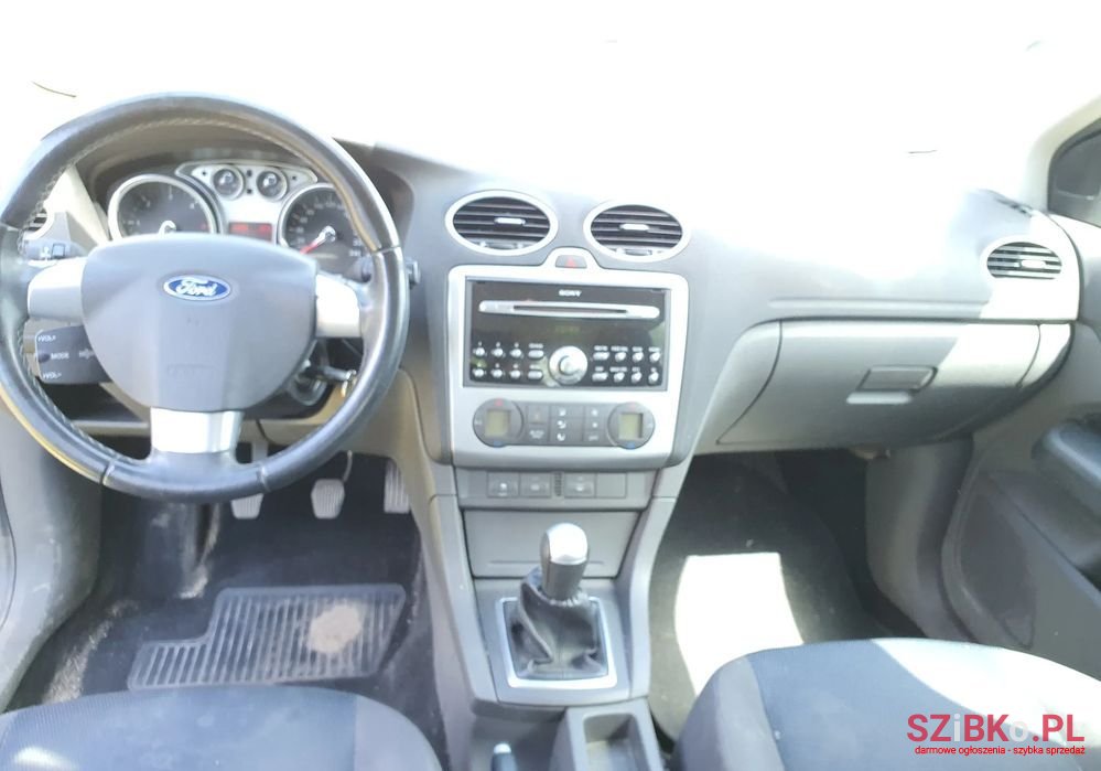 2005' Ford Focus 1.6 Tdci Fx Gold photo #5