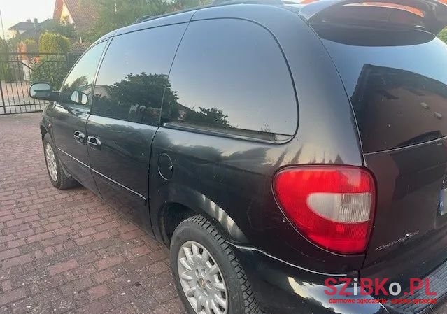 2006' Chrysler Grand Voyager 2.8 Crd Se photo #3