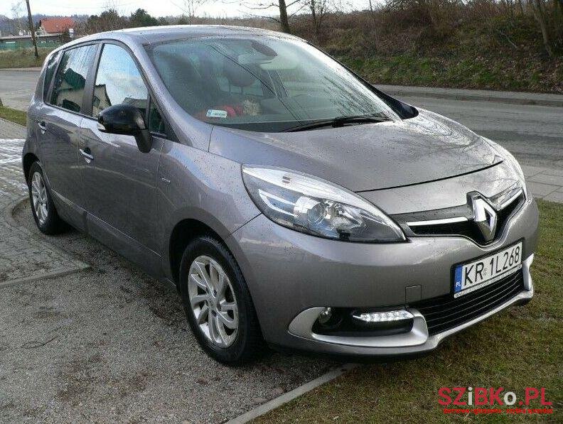 2015' Renault Scenic photo #2