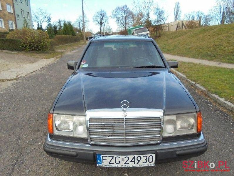 1994' Mercedes-Benz 124 photo #1