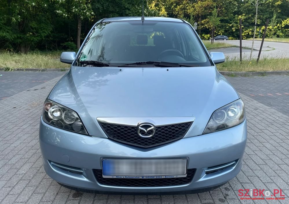 2005' Mazda 2 1.4 Active photo #3