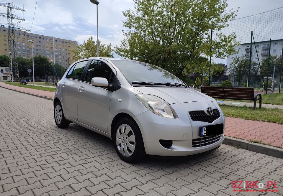 2007' Toyota Yaris photo #1