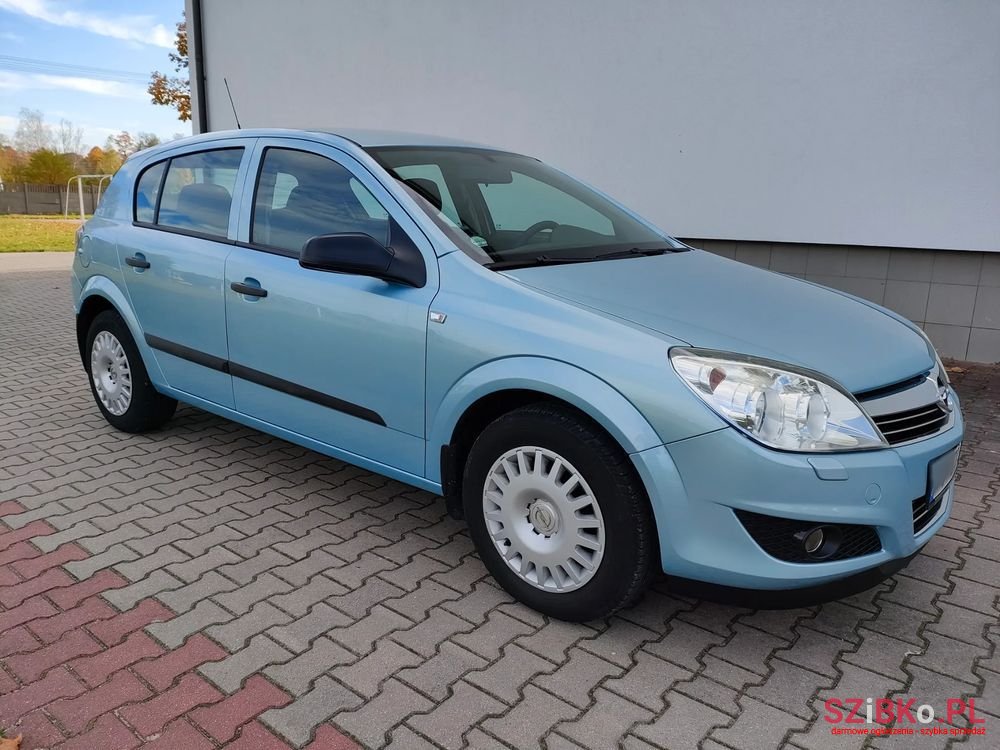 2009' Opel Astra 1.6 photo #3