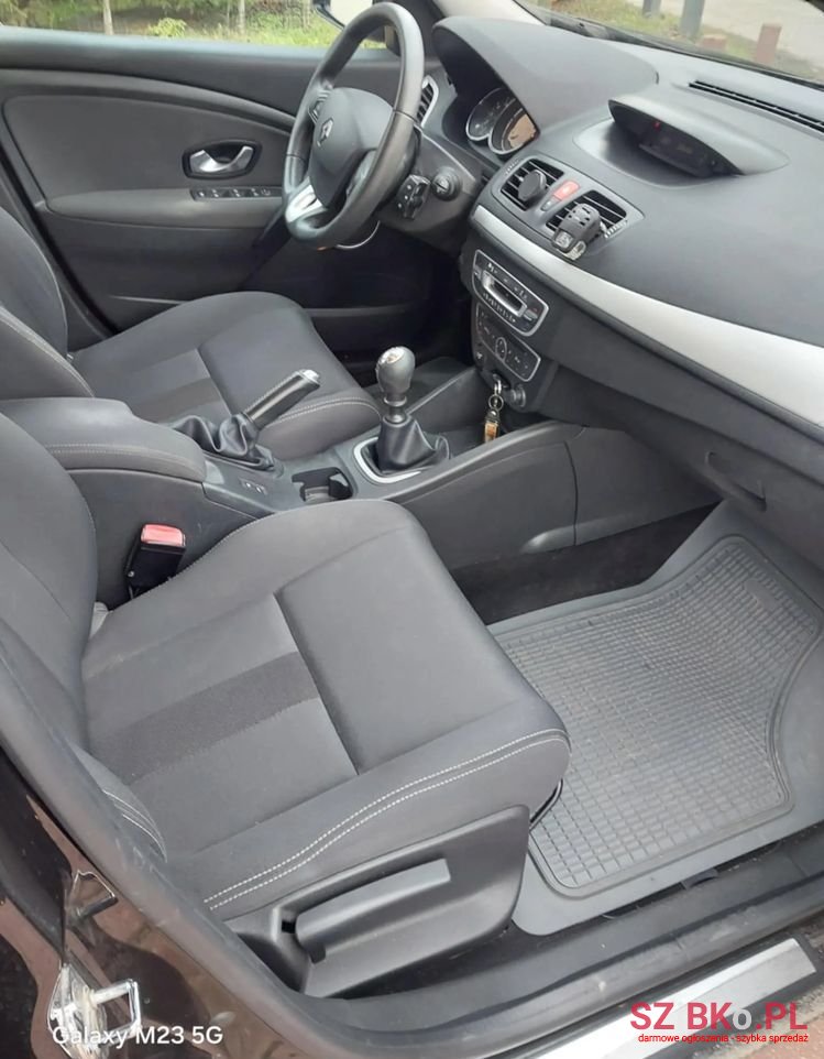 2009' Renault Megane photo #6