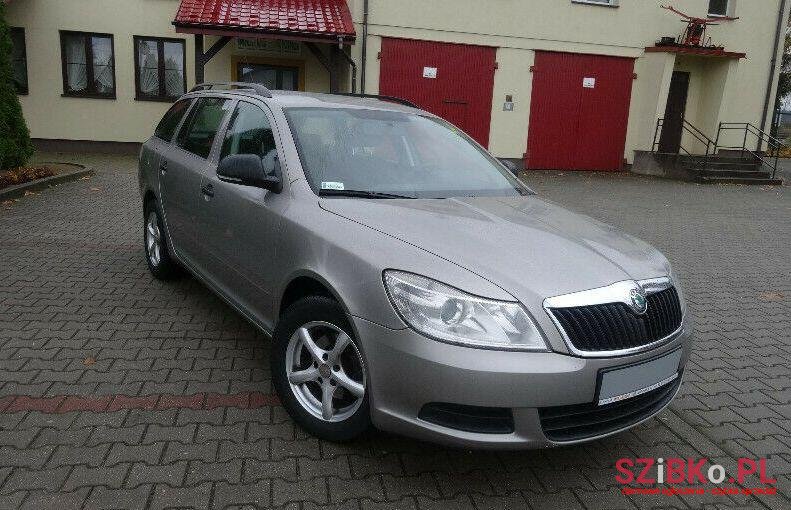 2009' Skoda Octavia photo #1