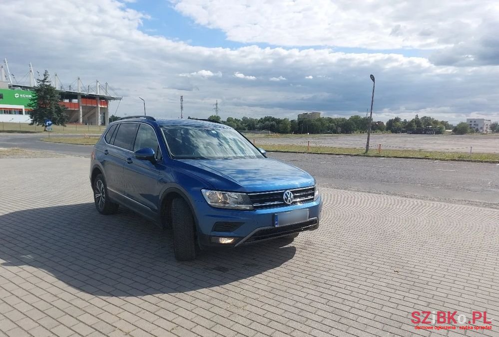 2018' Volkswagen Tiguan photo #1