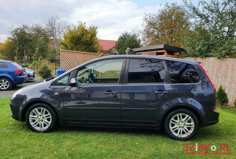 2008' Ford Focus photo #1