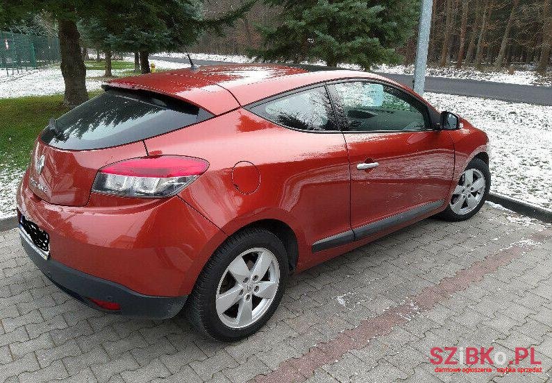 2009' Renault Megane photo #1