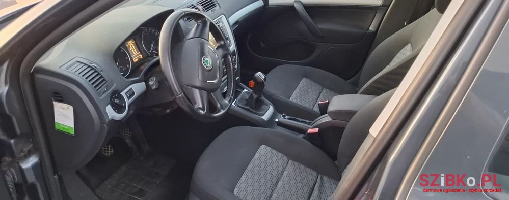 2011' Skoda Octavia photo #3