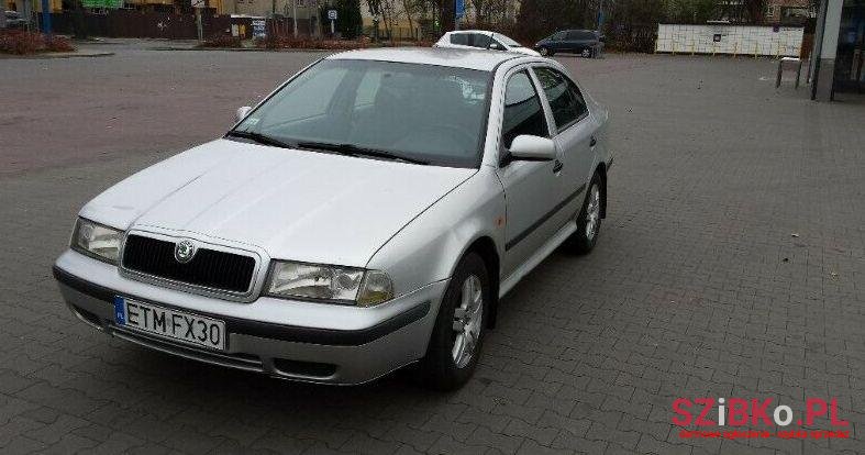 1999' Skoda Octavia photo #1