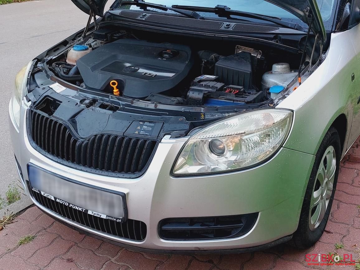 2008' Skoda Roomster photo #4