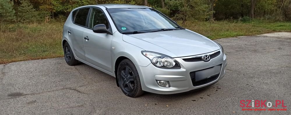 2010' Hyundai i30 photo #1