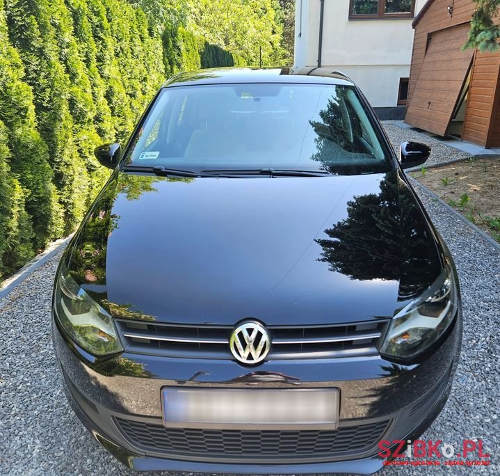 2010' Volkswagen Polo photo #4
