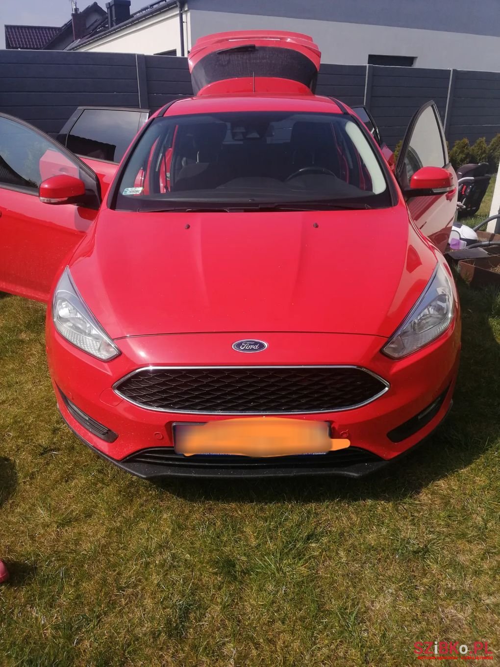 2017' Ford Focus photo #3